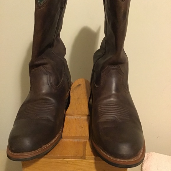 John Deere Other - 🔥🔥SALE! JOHN DEERE 🦌 great condition like new minor scuffs, size 12M🔥🔥